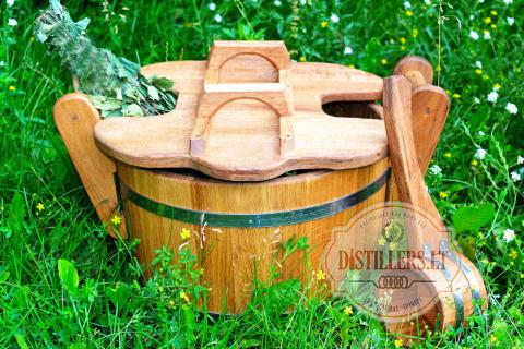 Oak steaming tub